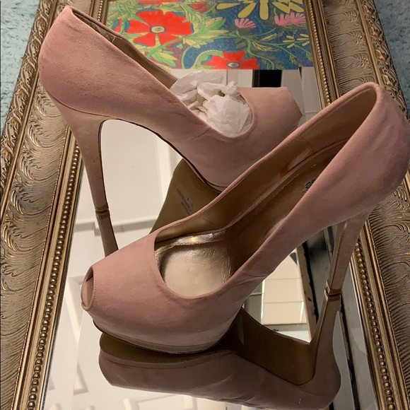 Brand New Heels! Pink/Nude Color - Picture 3 of 3